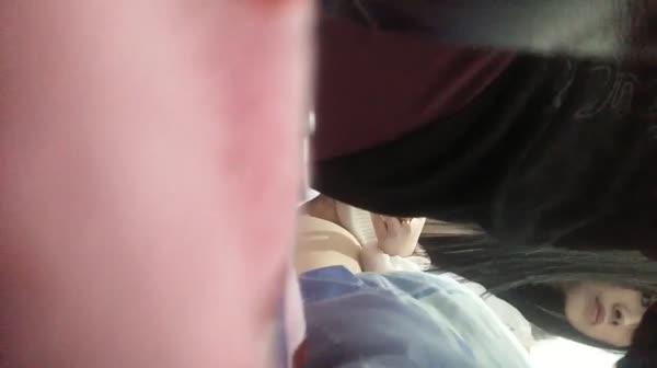 嫖妓达人城中村转悠一圈最后碰到位漂亮水嫩的90后美女,正操着听见门口有人在说话,美女让赶紧快操!国语!